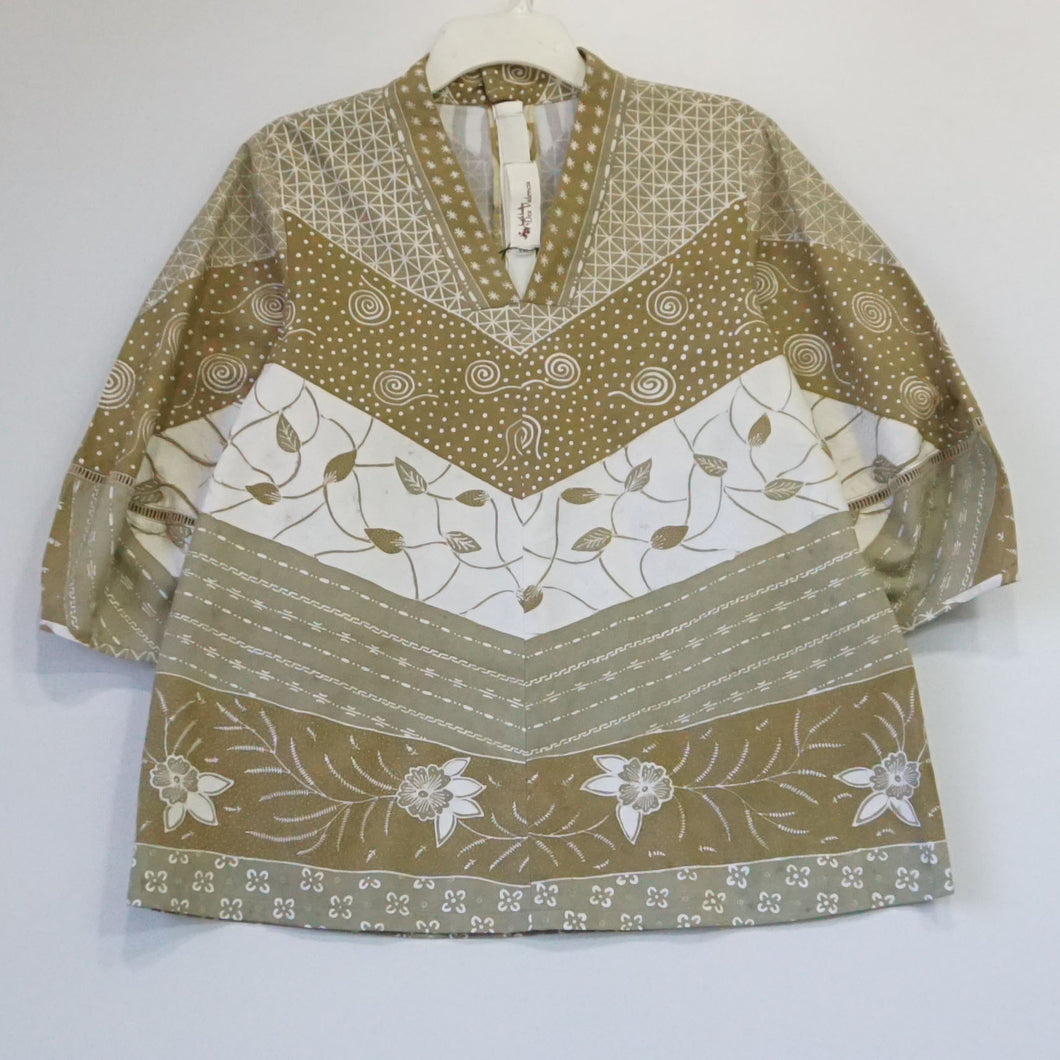 BVAT0239 Tops (XXL)