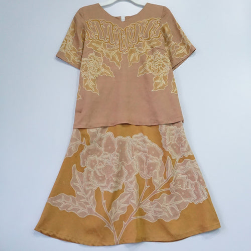 FSTUDIO4594 - FSTUDIO4596 Tops-Skirt (M)