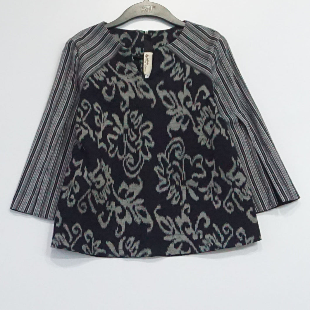 IDT1573 Tops (S)