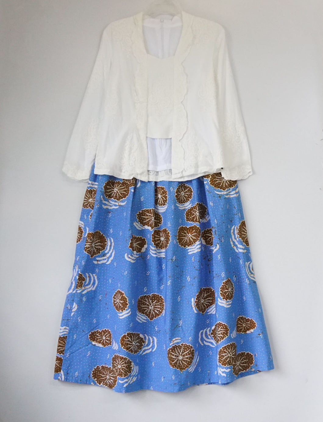 KBT0827-HWS0046 Tops-Skirt (M)