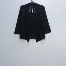 KKBT0551 Tops (S)