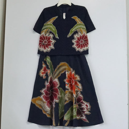 NSAT0075-FRS0740 Tops-Skirt (L)