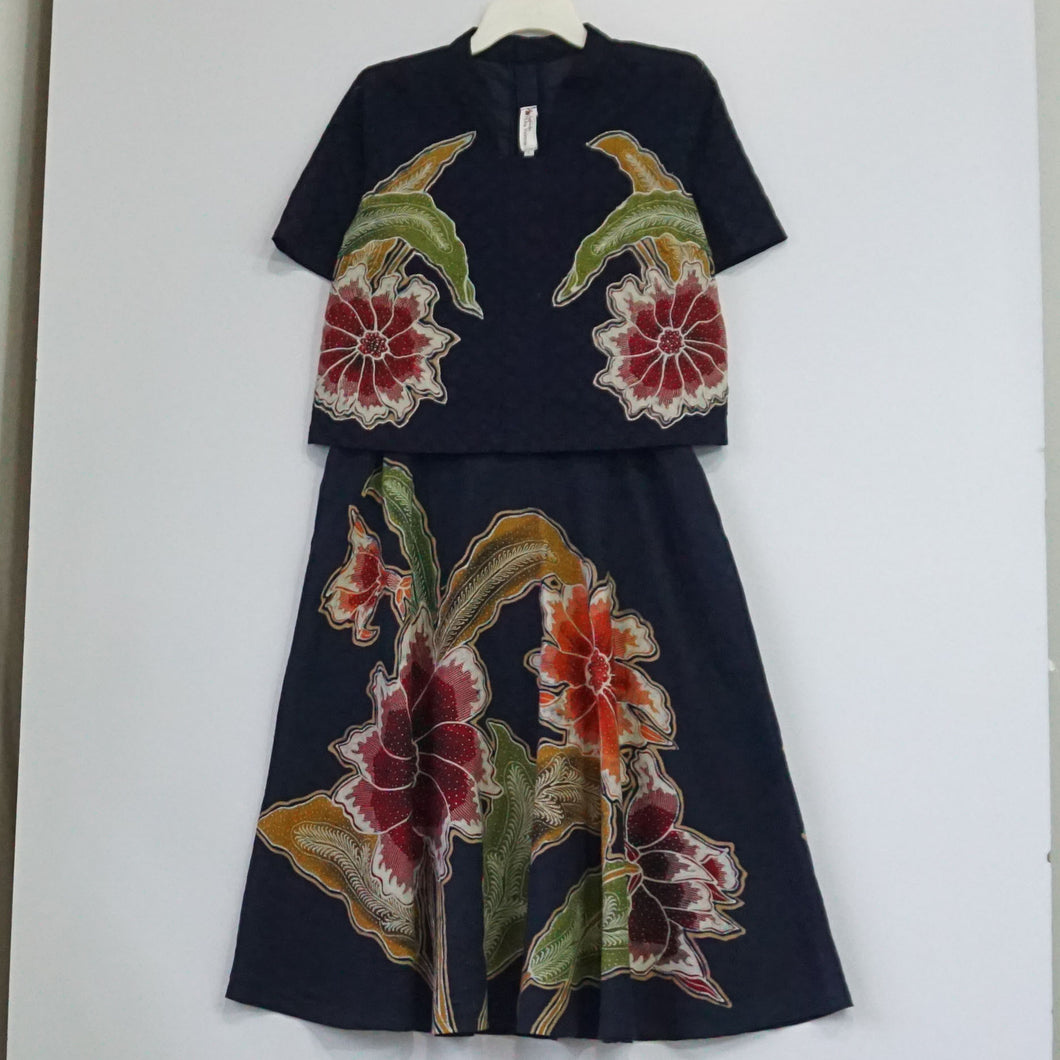 NSAT0075-FRS0740 Tops-Skirt (L)