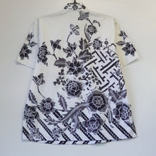 SMS3241 Men's Shirt (XL)