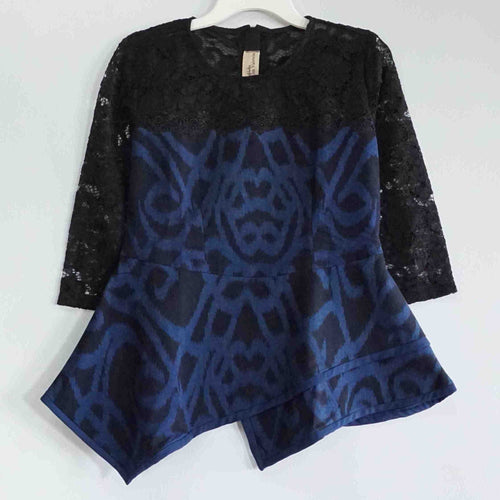 APT0923 Tops (M)