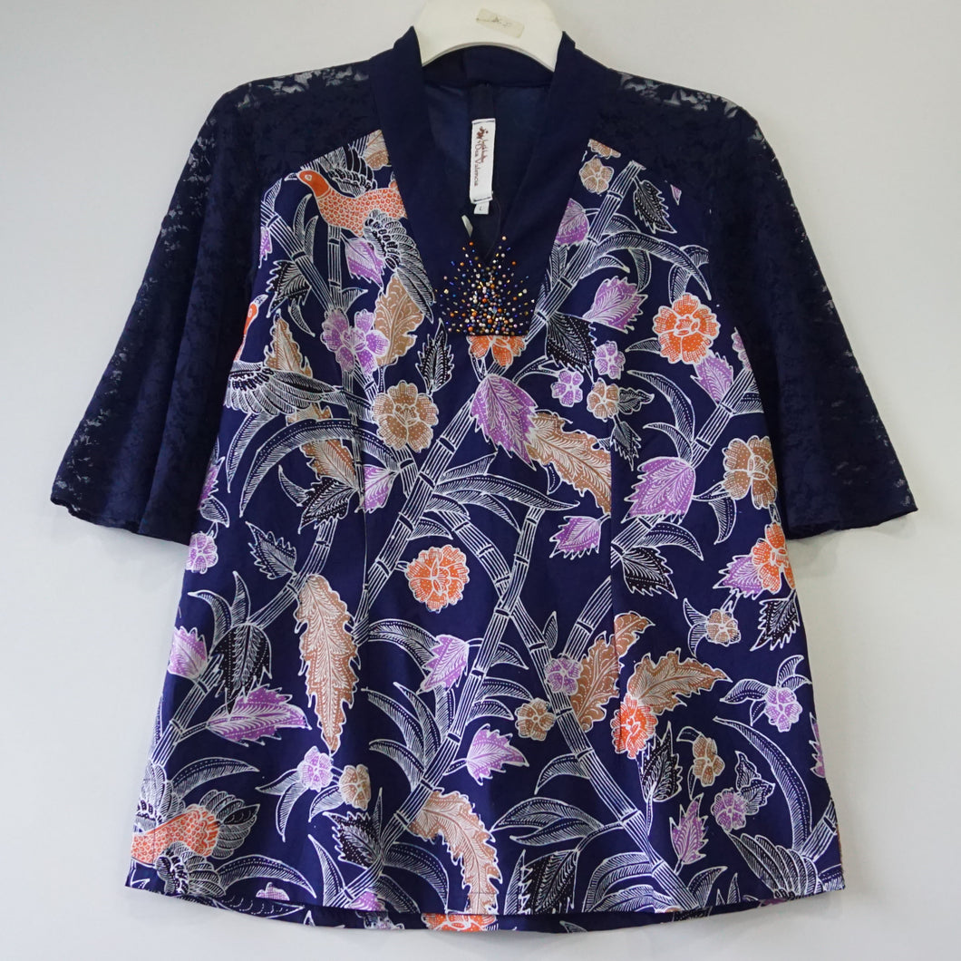 BVAT0056 Tops (L)