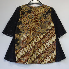 CLT3161 Tops (S)