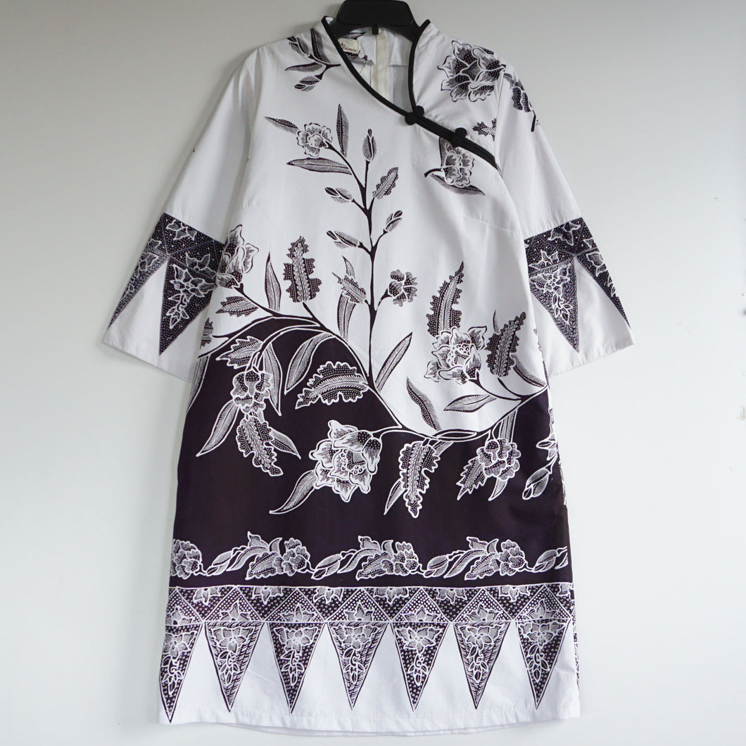IDR2450. Dress (M)