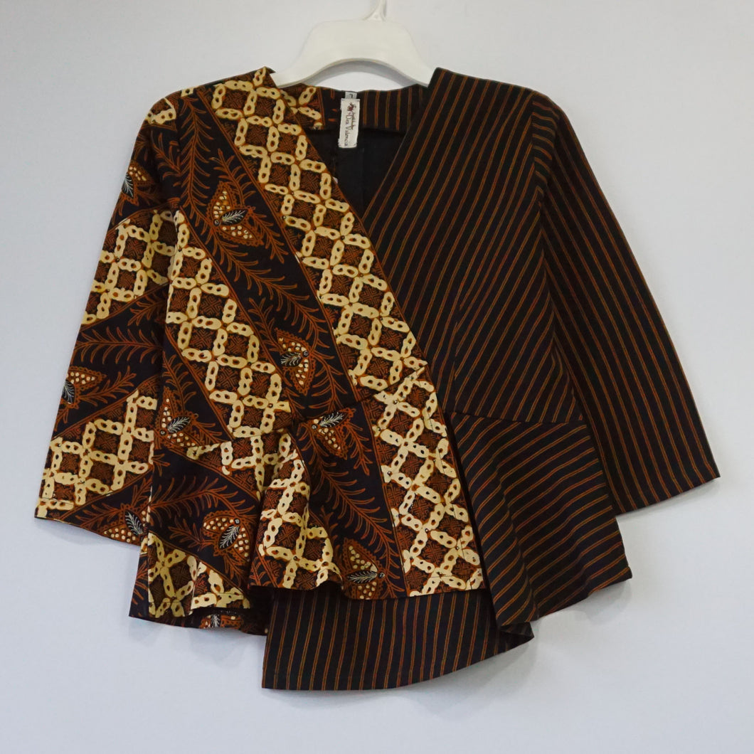MAKT0323 Tops (L)