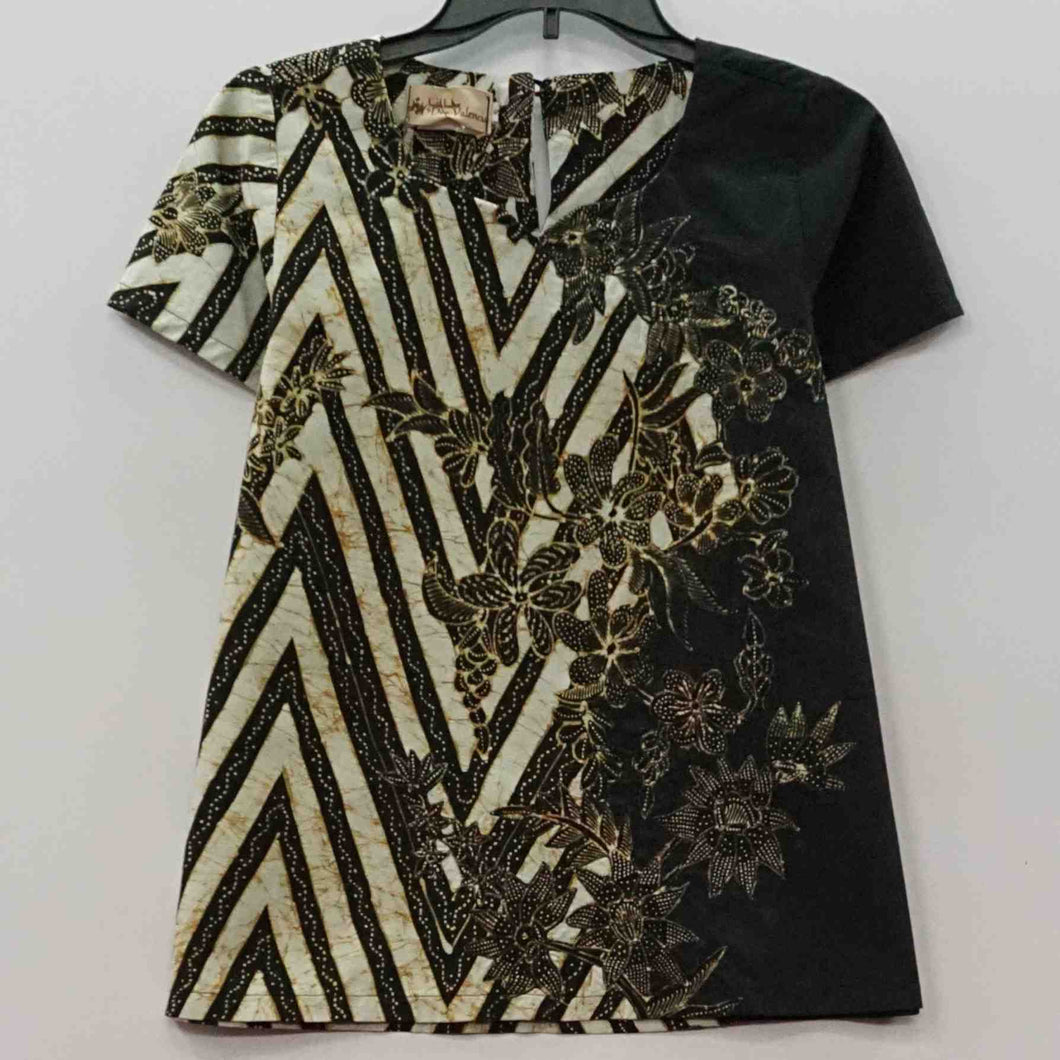 CLT2072 Tops (S)