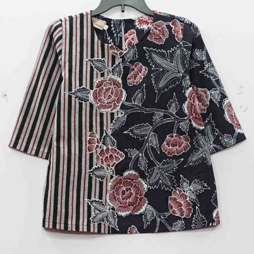 CLT2097 Tops (S)