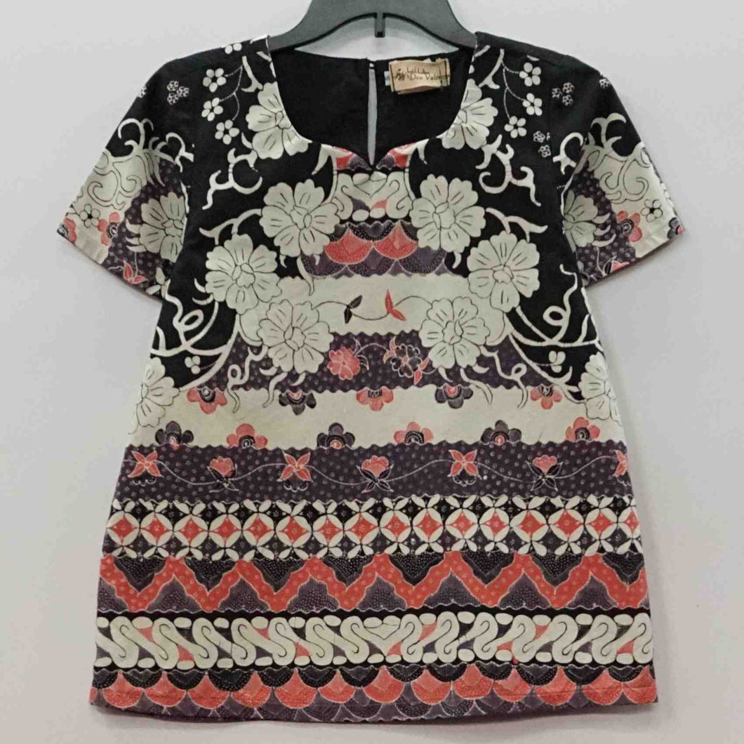 CLT2074 Tops (S)