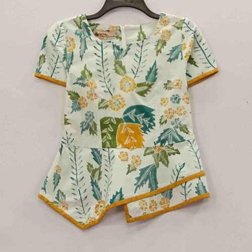 FSTUDIO2358 Tops (XS)