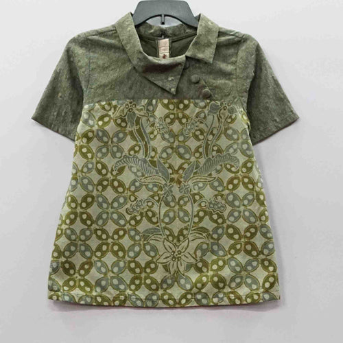 CLT2004 Tops (S)